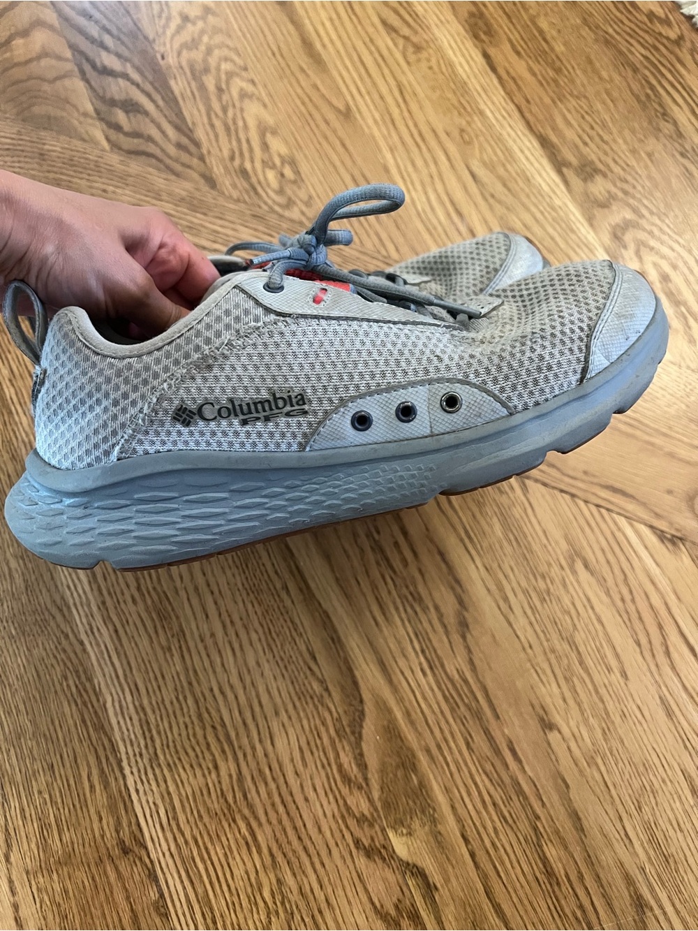 Columbia Kids Light Gray Mesh Sneaker with Subtle Red Accent